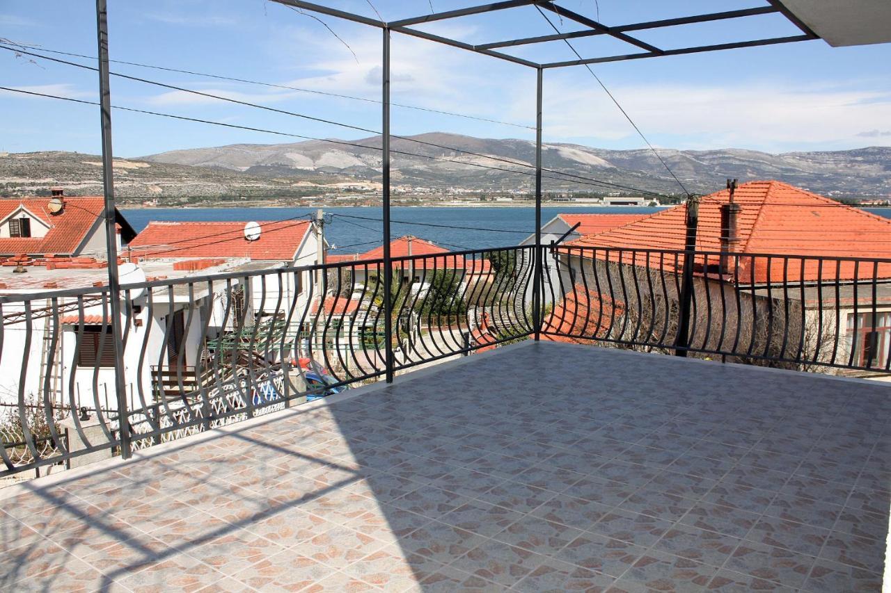 Apartments By The Sea Mastrinka, Ciovo - 4836 Trogir Bagian luar foto