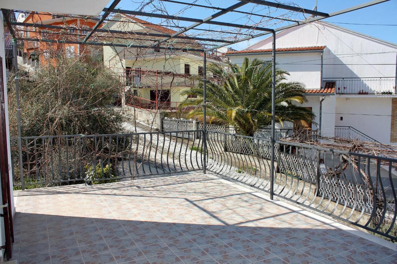Apartments By The Sea Mastrinka, Ciovo - 4836 Trogir Bagian luar foto