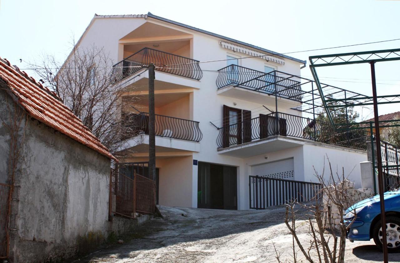 Apartments By The Sea Mastrinka, Ciovo - 4836 Trogir Bagian luar foto
