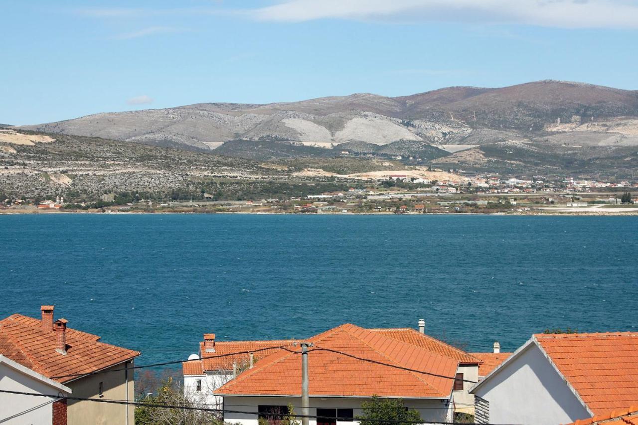 Apartments By The Sea Mastrinka, Ciovo - 4836 Trogir Bagian luar foto
