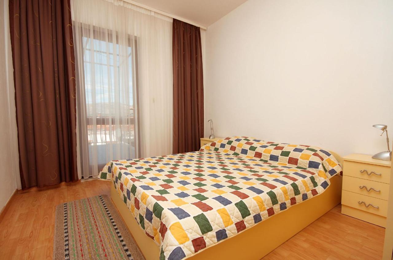 Apartments By The Sea Mastrinka, Ciovo - 4836 Trogir Bagian luar foto