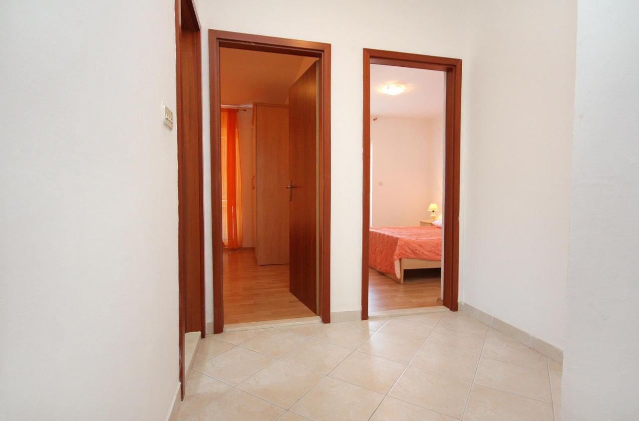 Apartments By The Sea Mastrinka, Ciovo - 4836 Trogir Bagian luar foto