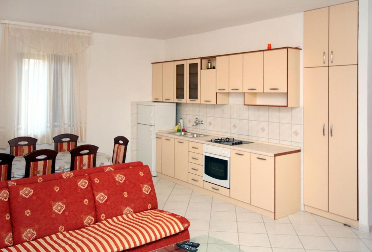 Apartments By The Sea Mastrinka, Ciovo - 4836 Trogir Bagian luar foto