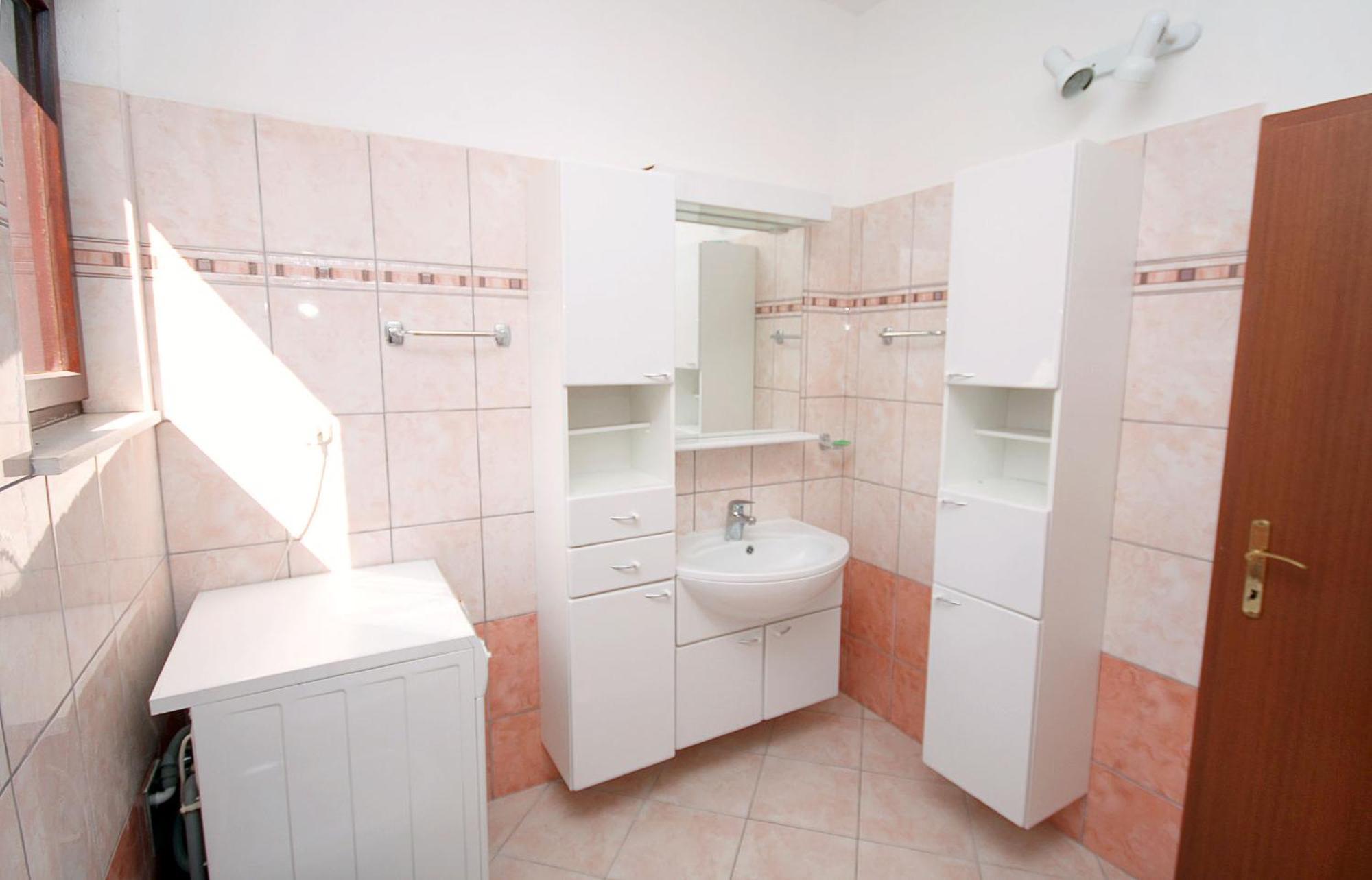 Apartments By The Sea Mastrinka, Ciovo - 4836 Trogir Ruang foto
