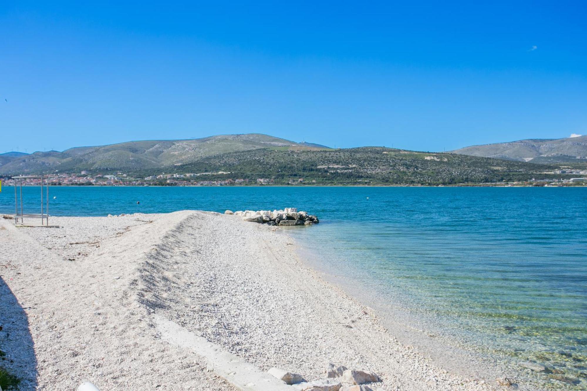 Apartments By The Sea Mastrinka, Ciovo - 4836 Trogir Bagian luar foto
